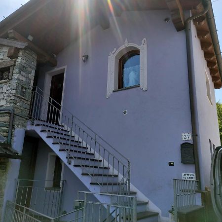La Maison Lilla Fenis Kültér fotó