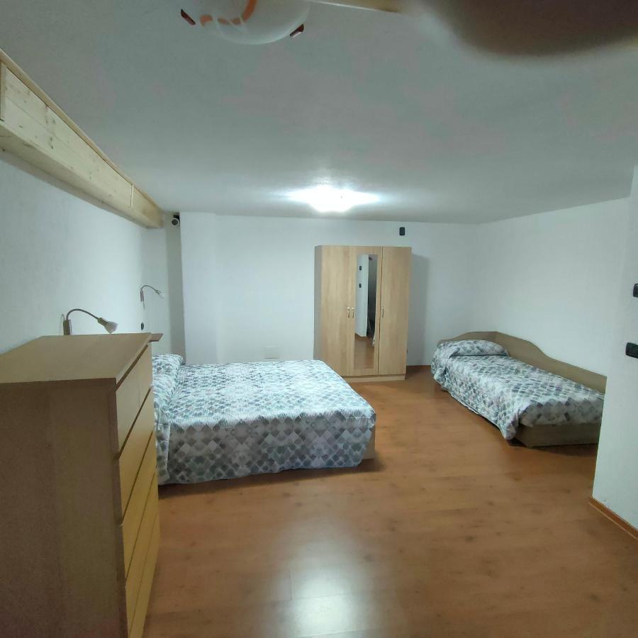 La Maison Lilla Fenis Kültér fotó